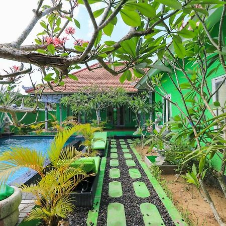 The Green Groves Albergue Lembongan Exterior foto