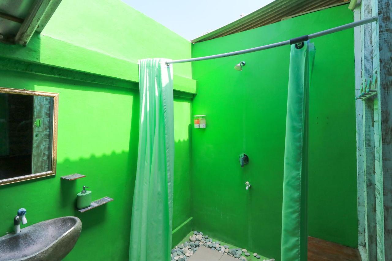 The Green Groves Albergue Lembongan Exterior foto